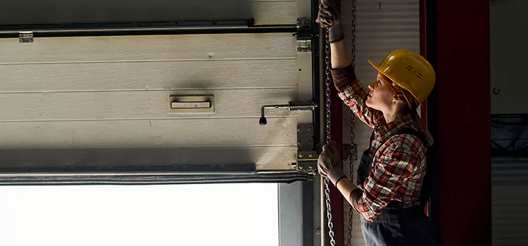 Addressing Common Garage Door Stoppage Issues in Sun Valley, NV